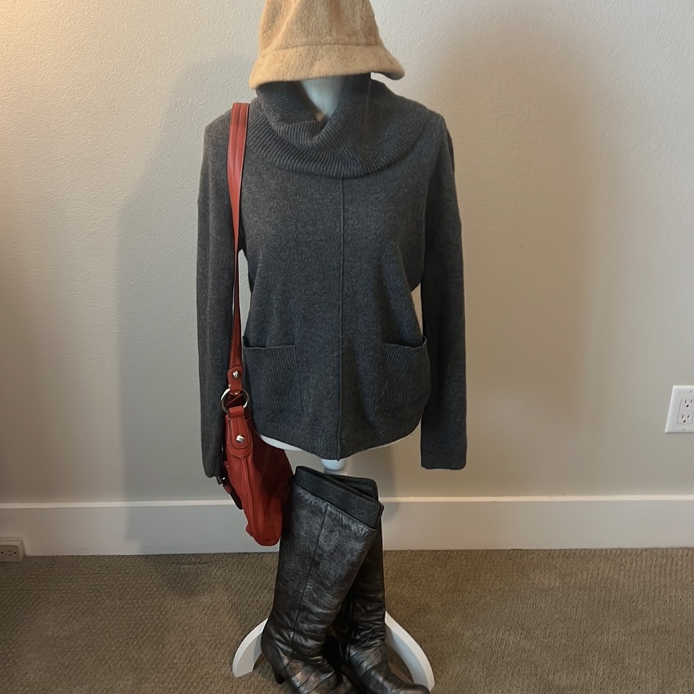 COPY - Tahari pure luxe 100% 2 ply cashmere cowlneck
